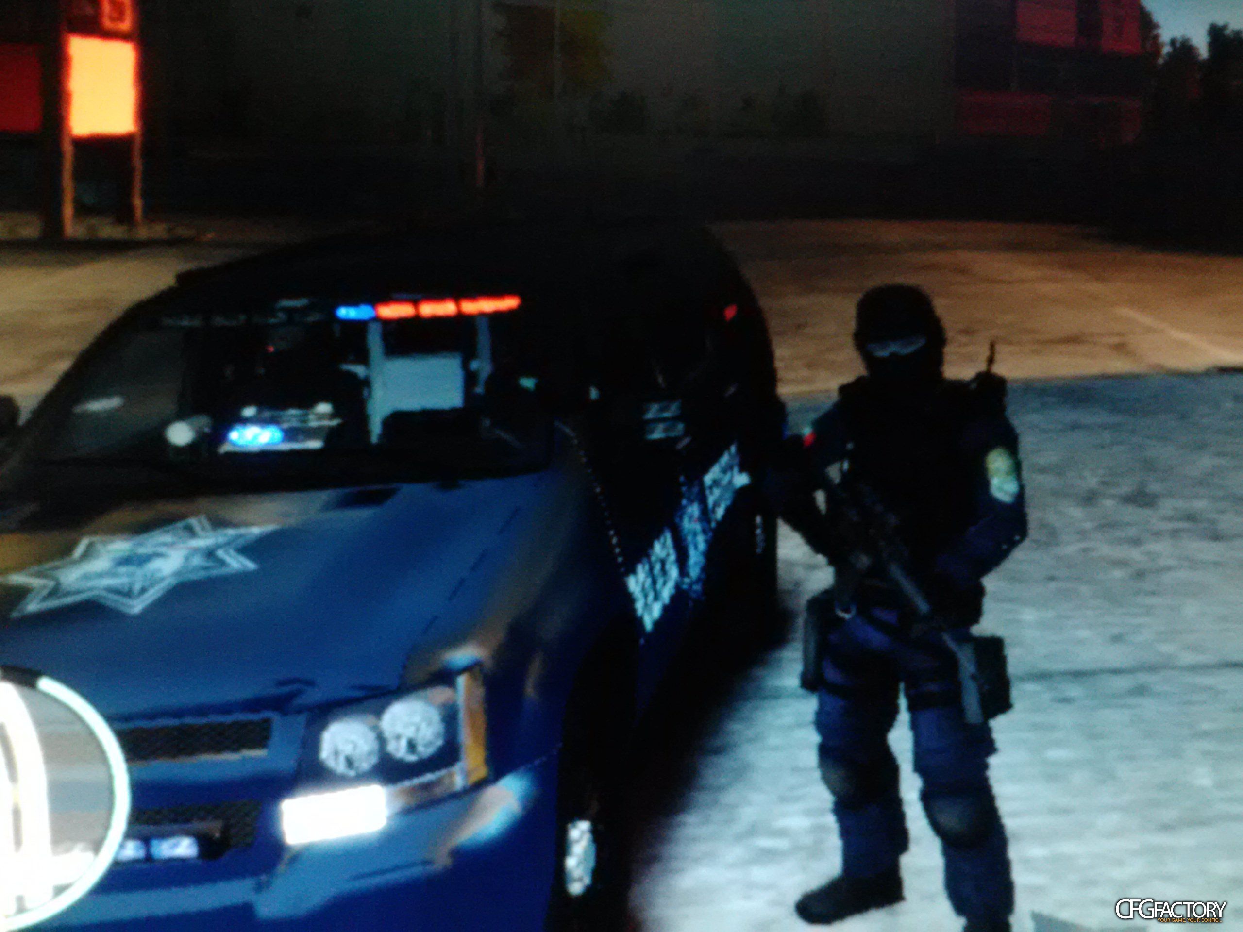 Tahoe De La Policia Federal y un Federal