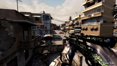 R700 green/black Digital Camo