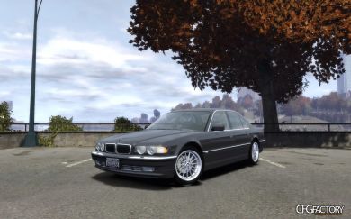 BMW 740i (E38)