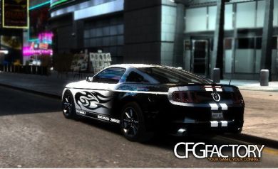 2013 Ford Mustang Boss 302 Black vs. White Paintjo