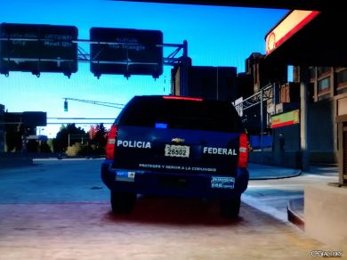 Tahoe De La Policia Federal y un Federal
